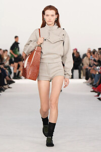 FerragamoS24012.thumb.jpg.a45fea5968a6d84ac22214ec237484e6.jpg