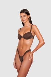 Florece-Brown0451.jpg