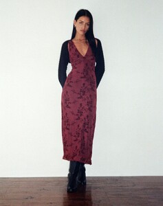 GABRIELA-DRESS-BOTANICAL-FLOWER-MAROON-_3_1600x.jpg