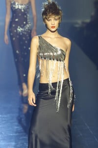 GaiMattiolo2000WomenFW5.thumb.jpg.9d1129f2a7b0cdc9abed6a3f805c5d45.jpg