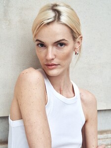 HelenBouchard1a6.thumb.jpg.ee5fcee82f878bcda3cc32f631c3e703.jpg