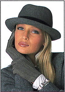 Hispard_Elle_France_October_20th_1986_Cover_Look.thumb.jpeg.b46a53b05da0b046a0a4dc1512284fe3.jpeg