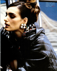 Kirk_Vogue_Italia_July_August_1990_06.thumb.png.71829df80640e3d548cda303066064d1.png