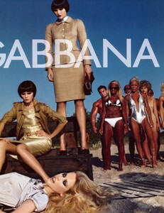Klein_Dolce__Gabbana_Cruise_2009_10.thumb.jpeg.906d347a9ae6cb0bdca26742a20209e5.jpeg