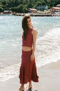 MAEVE_RED_S32-SOF-369.thumb.jpg.09a465c06b5f53d4315639c87c28cc4c.jpg