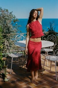 MAEVE_RED_S32-SOF-372.thumb.jpg.0aee552c4580da3af5a681e739779344.jpg
