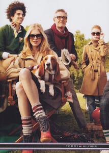 McDean_Tommy_Hilfiger_Fall_Winter_2010_11_03.thumb.jpg.bca36d99a29f47b2dba8f2e6bb49275f.jpg