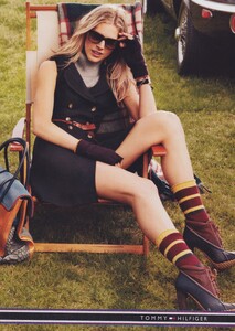 McDean_Tommy_Hilfiger_Fall_Winter_2010_11_07.thumb.jpg.36edf62a1f9e47c12f8746a5c8c330fb.jpg