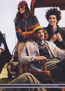 McDean_Tommy_Hilfiger_Fall_Winter_2010_11_13.thumb.jpg.d3dd9316cf7cc1330cafd0d73273cf7d.jpg