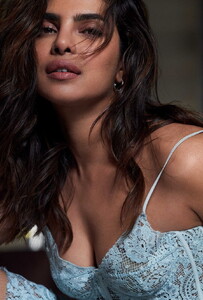 Priyanka_Chopra_for_US_Elle_Digitial_Edition_May_2023_281229.jpg