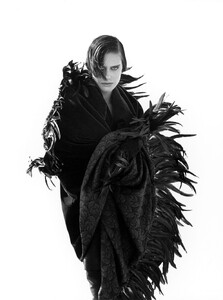 Roberto_Verino_FW1990_Anna_Juvander_02.thumb.jpg.fd84b6d9c260c14138e4ebcc5d21a918.jpg