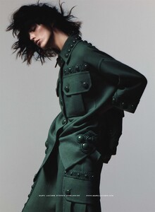 Sims_Marc_Jacobs_Spring_Summer_2015_03.thumb.jpeg.456e18327f1b90c601829a8ba41b6104.jpeg
