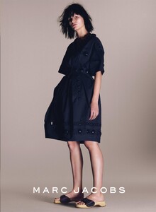 Sims_Marc_Jacobs_Spring_Summer_2015_14.thumb.jpeg.550a1eae99f7087fc9f922bb87421a29.jpeg
