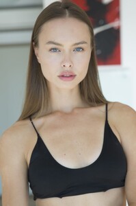 SofiGirich1a6.thumb.jpg.bbbec5350aaa1f0437b02627a6fed6c8.jpg