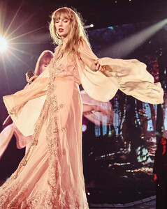 Taylor Swift - InTouch [2024.06.21] 10.jpg