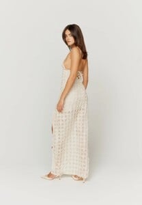 VOL23117HERAAPPLIQUEDRESS4_9f8d36b0-ac8f-43ab-96ad-d5f77ad7ea82.thumb.jpg.4463095475a8cd53cc8a30cf1fa08f0d.jpg