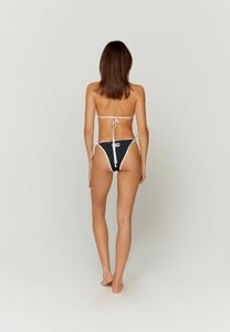 VOL24163CONTRASTBIKINI4_8170d1a5-5b35-4e35-9ae0-35bb0f6d3d6e.thumb.jpg.3469770cf850ee465aa6aa49c88ad919.jpg