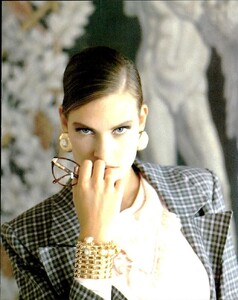 Valentino_FW1989_06.jpg
