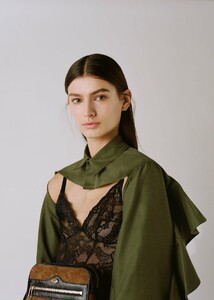 amilcar-vein-ss18-c.thumb.jpg.05b1ed8b71f32e787055ec28400fbb89.jpg