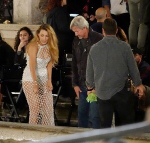 blake-lively-filming-scenes-for-the-new-upcoming-movie-a-simple-favour-2-in-rome-05-29-2024-2.jpg