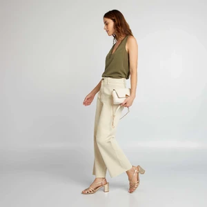 blouse-sans-manches-avec-col-en-dentelle-kaki-brk07_2_zc2.webp