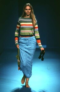 carolynpark-chapmanjs9738.thumb.jpg.bbd47352997d60a0c5ad047d81f8bbcf.jpg