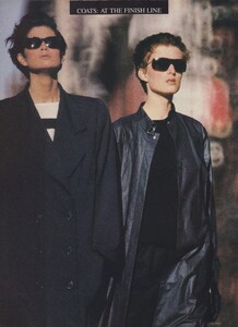 coats_03.thumb.jpeg.7cfb67695f1a4d580a403a403b2299dd.jpeg