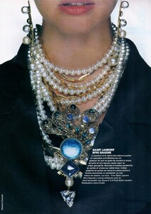 elle-fr-28-aout-1989-10.thumb.jpg.ce2317ba9bb56c6db4c49342f42d9757.jpg