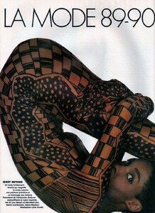 elle-fr-28-aout-1989-2.thumb.jpg.c1bc95757a1bafd103a5907753807245.jpg