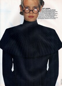 elle-fr-28-aout-1989-5.thumb.jpg.b7a91734f011592060ea439d52d44324.jpg