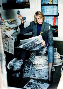 elle_fr_10_sept_1984_23.thumb.jpg.c18746e0ed1012f4fff785b537691c8e.jpg