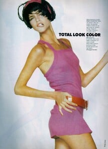 elle_fr_19_june_1989_13_EK.thumb.jpg.14ade35090720375c3a273b32759c4dd.jpg