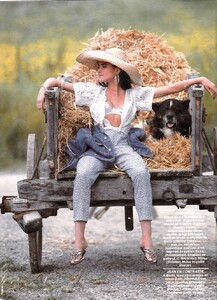elle_fr_24_june_1985_8.thumb.jpg.d56e04e902e8fc36cdb6ec3a3fc171cf.jpg