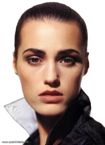 elleuk90dec02roberterdmann.thumb.jpg.a2c6c9df405f27815699c87b3f99d547.jpg