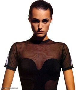 elleuk90dec07roberterdmann.thumb.jpg.37299208e274cd8950e65e3d3b087a99.jpg