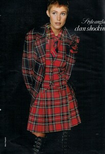 french-elle-11101993-5.thumb.jpg.c22b2f61a4a8e95776d535c502b8fa05.jpg