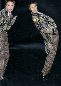 french-elle-11101993-8.thumb.jpg.3d69001913a234aceef1dc8e5c36ea3b.jpg