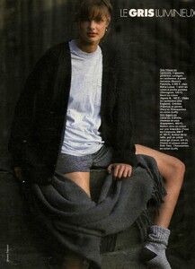 french-elle-21may1990-5.thumb.jpg.22c3f2f3a6d1a5d7181893766bbbf8ef.jpg