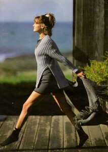 french-elle-21may1990-8.thumb.jpg.f5bc931272b28d789ef95c28030e5c27.jpg