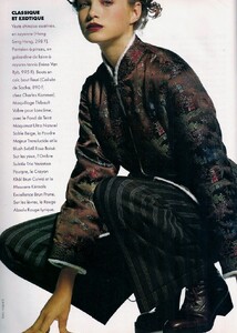 french-elle-31101994-2.thumb.jpg.b39f4cc7bde6eccc6e042e07688dd093.jpg