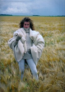 french-elle-7sept1992-13.thumb.jpg.8dd85582edad716a8c1b853564efcb46.jpg