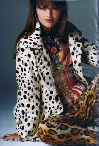 french-elle-7sept1992-2.thumb.jpg.64f31a001445b8196c1dc4dfbd92b954.jpg