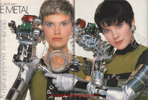 futurisme_01.thumb.jpg.5480fc735ebd29705c5f3ba18e3db6f3.jpg