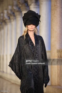 gettyimages-2157169269-2048x2048.thumb.jpg.0dd257975cf385ec90b0549ac3a1312b.jpg