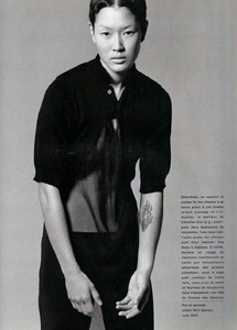 glamour-fr-nov-1993-17.thumb.jpg.78c81158941693d45eb25b01058736b2.jpg