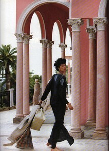 glamourfr088.thumb.jpg.e645aab79918ddb5a2d743f1d3de45c6.jpg