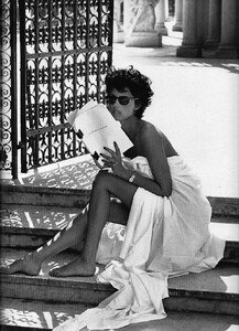 glamourfr095.thumb.jpg.ce8047501cbcceb159c5f7c1273e478a.jpg