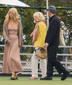 gwyneth-paltrow-and-chris-martin-reunite-to-watch-their-son-moses-graduate-from-high-school-05-31-2024-4.jpg