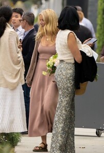gwyneth-paltrow-and-chris-martin-reunite-to-watch-their-son-moses-graduate-from-high-school-05-31-2024-5.jpg