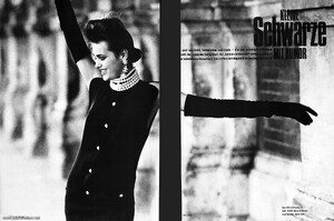 harpersbazaargermany86november01neilkirk.thumb.jpg.126551242e196f6757baf006c28f113f.jpg